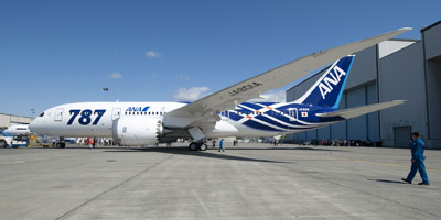 Boeing, ANA Roll Out the First 787 Dreamliner that Will Enter into