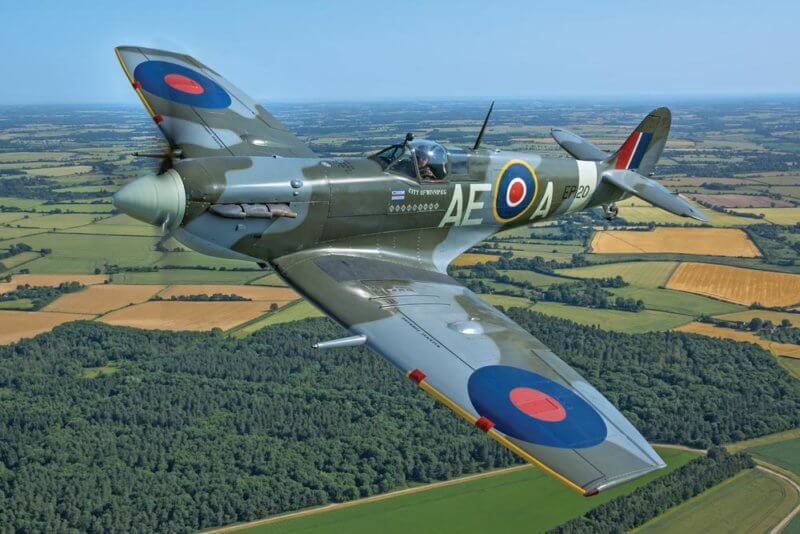 Canadian Spitfires - Skies Mag