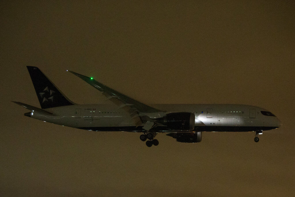 Air Canada Boeing 787-8 C-GHPQ returning to Toronto after dark.