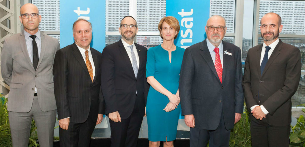 From left: Uri Steinberg, Consul and Israel Tourism Commissioner for North America; Philippe Rainville, president and CEO of Aéroports de Montréal; Lionel Perez, member of the Executive Committee of the City of Montreal; Annick Guérard, president, Transat Tours Canada; Jean-Marc Eustache, founder and president and CEO, Transat A.T. Inc.; and Ziv Nevo Kulman, Consul General of Israel and Permanent Representative to the International Civil Aviation Organization (ICAO). Transat A.T. Inc. Photo