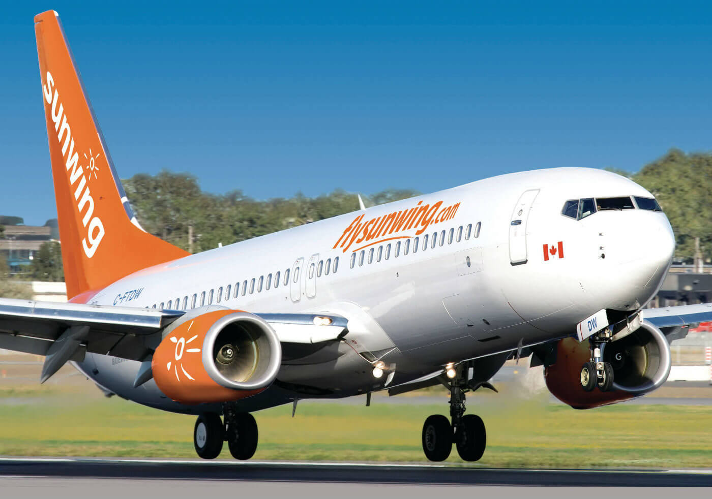 LEEFF loan to Sunwing Airlines protects Canadian jobs Skies Mag