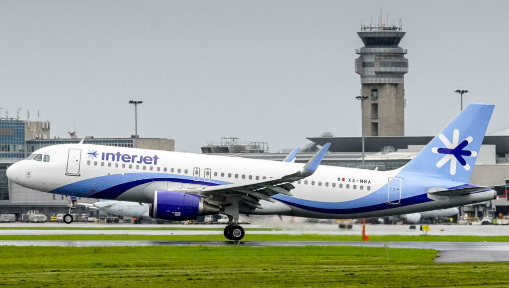 Interjet's Montreal services operate using Airbus A320 aircraft with 150 seats. Here, the aircraft lands in Montreal on July 13, 2017. Interjet Photo