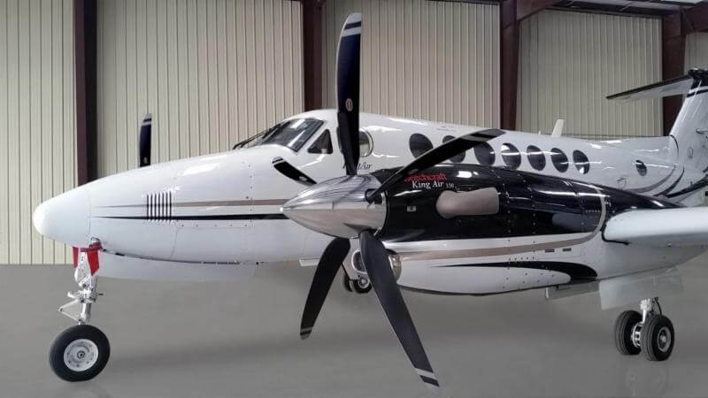 King Air 350 shown with new propellers