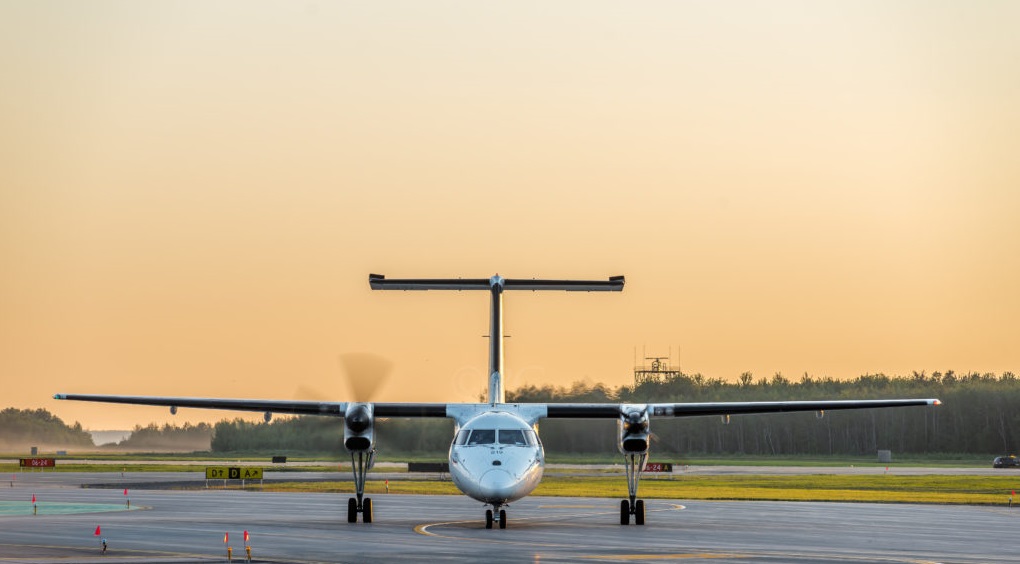 With the support from BendixKing, Voyageur will leverage its experience as a global Dash 8 operator, lessor, maintainer and modifier to develop the AeroVue flight deck upgrade. Pierre Gauthier Photo