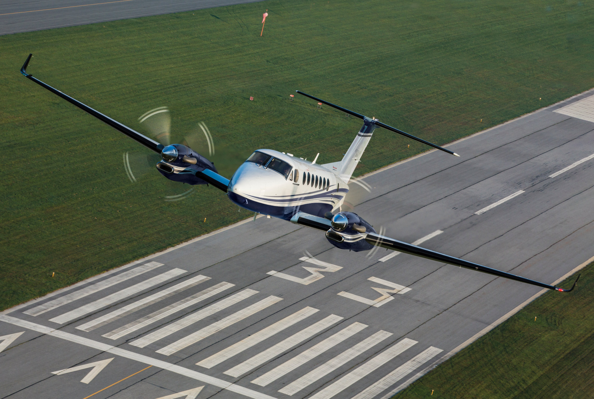 Textron unveils new Beechcraft King Air 360 - Skies Mag