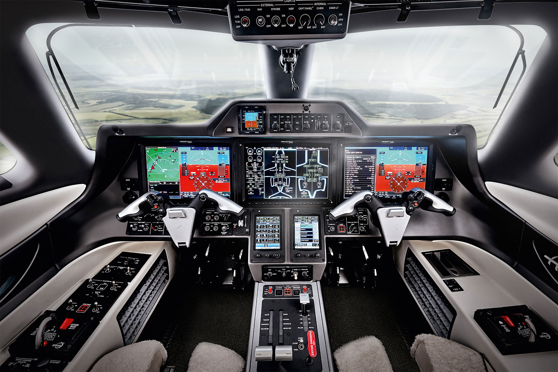 Phenomenal craft: the Embraer Phenom 300E - Skies Mag