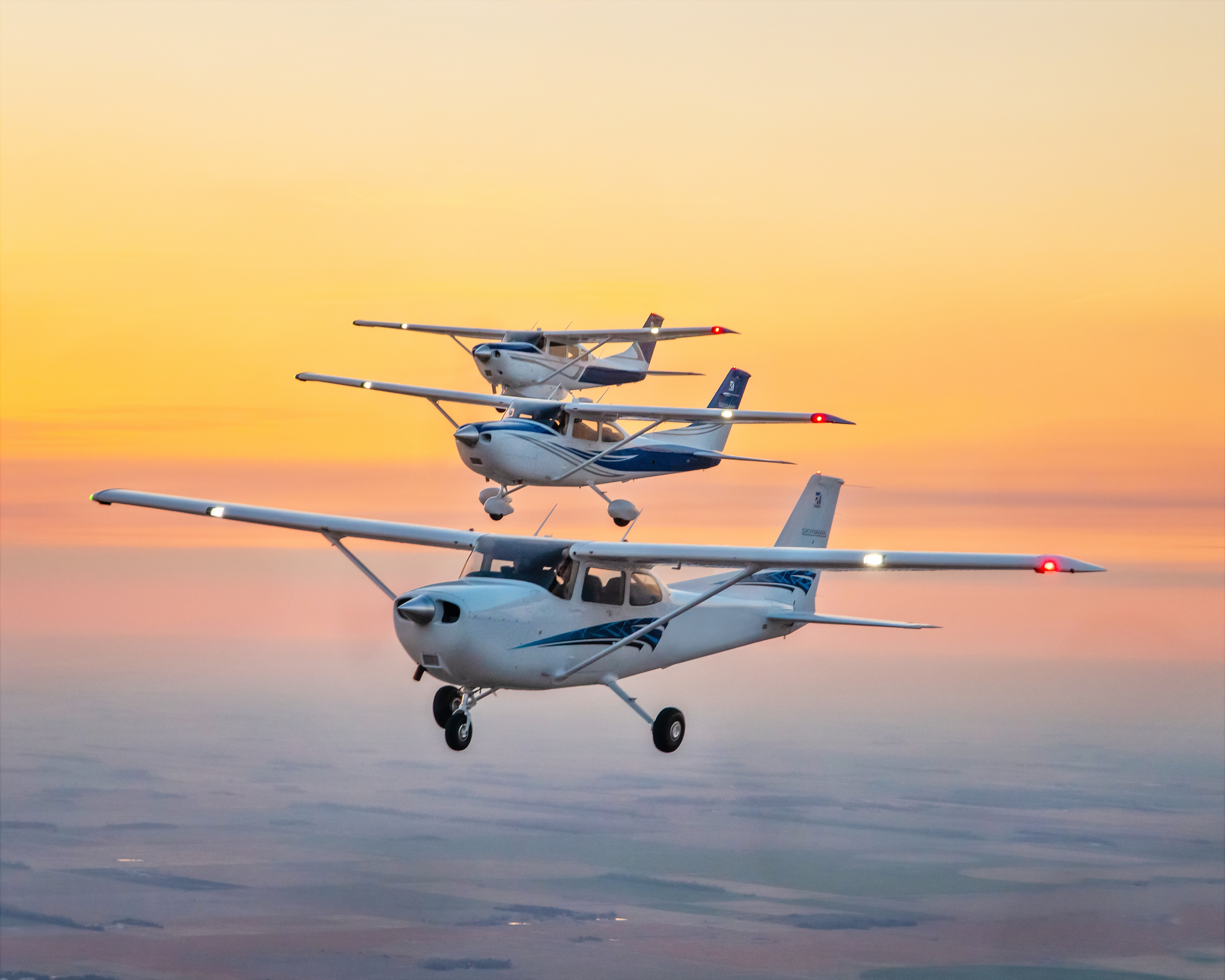 Cessna Skyhawk (piston-single) (C172) Aircraft (page 97) - FlightAware