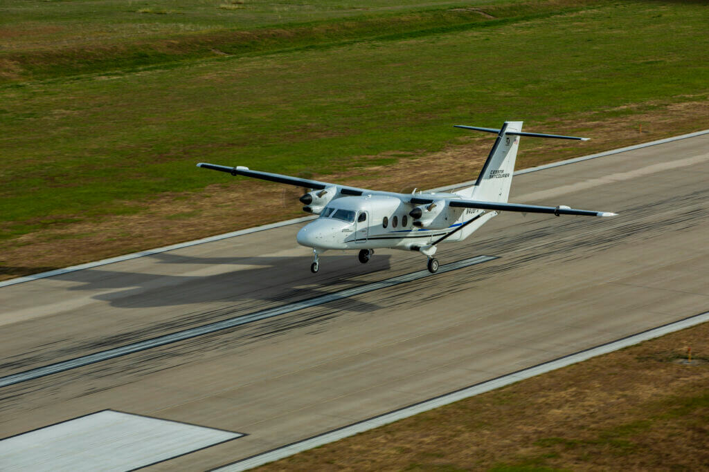 aseir custom sky blue cream ghk-cu shipping europe Cessna SkyCourier earns FAA certification for new Combi option