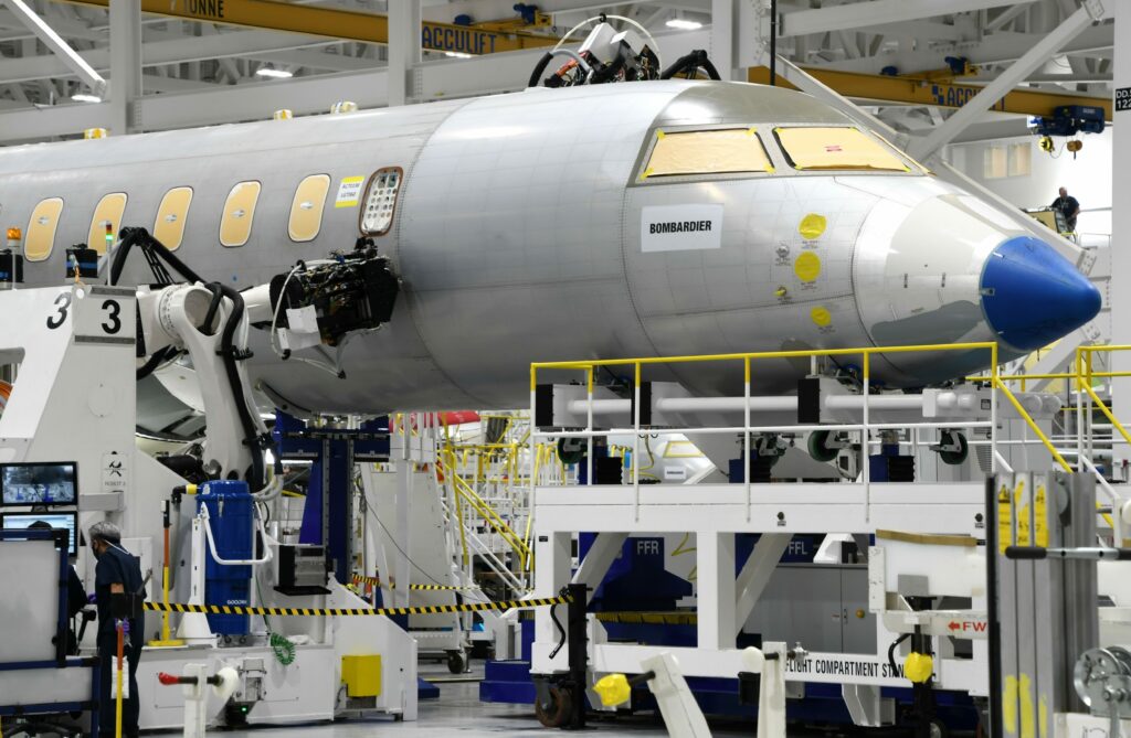 Bombardier strike ends, assembly of global business jets resumes