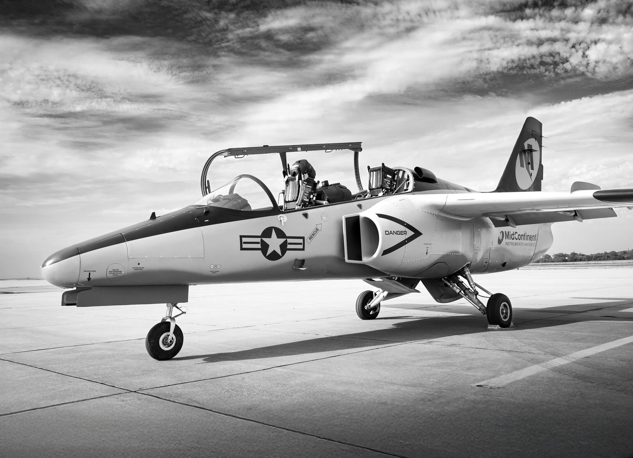 True Blue Power unveils lithium-powered S.211 at EAA AirVenture